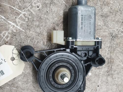 Used Right front window motor AUDI A3 (8V1, 8VK) 1.4 TSI (150 hp) 31637175