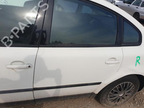 Used Left rear door Left rear door 37500950 37500950