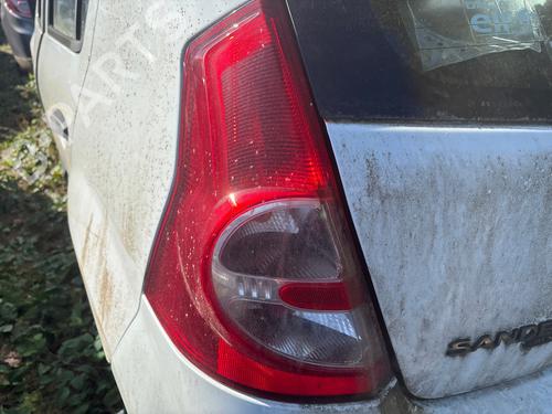 left-taillight-dacia-sandero-2008-39664951 main image