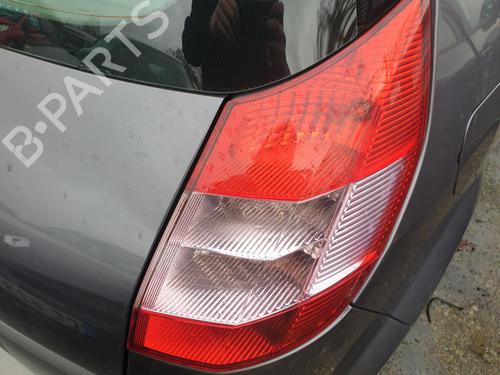 right-taillight-renault-scenic-ii-jm01_-2003-2004-2005-2006-2007-2008-2009-2010-32003267 main image