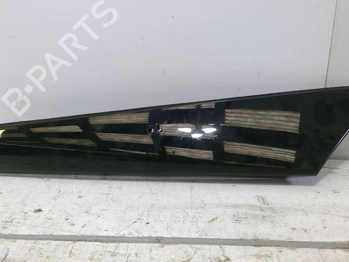 Used Hub cap PEUGEOT 2008 II (UD_, US_, UY_, UJ_, UR_, UC_) 1.5 BlueHDI 110 (UDYHSK) (110 hp) 22876301