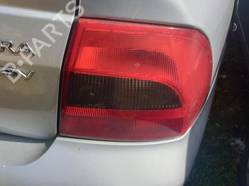 Høyre baklys OPEL VECTRA B Hatchback (J96) 1.8 i 16V (F68) (116 hp) 28415854