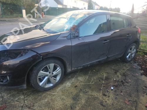 Brugte RENAULT MEGANE III Hatchback (BZ0/1_, B3_) 1.5 dCi (BZ09, BZ0D, BZ1W, BZ29, BZ14) (110 hp) 4419365