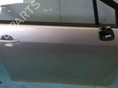 Used Right front door Right front door 22875919 22875919
