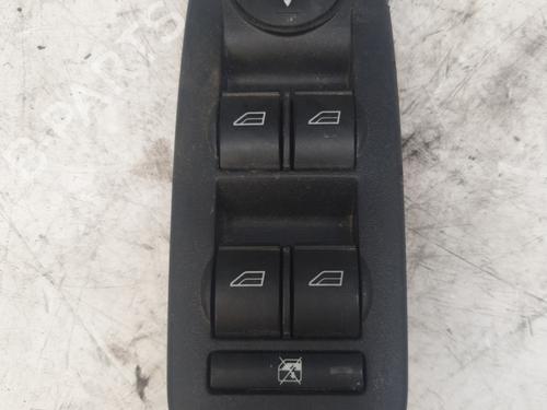 Used Left front window switch Left front window switch FORD C-MAX (DM2) [2007-2010] 35989688 35989688