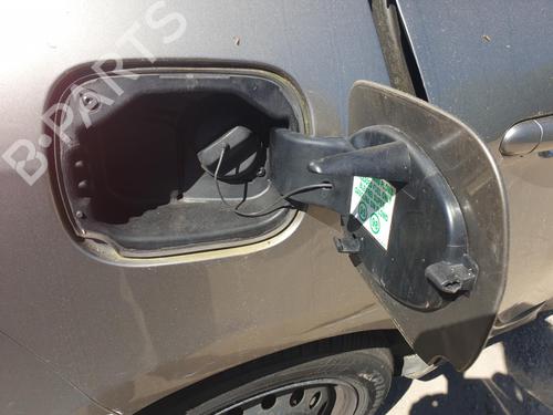fuel-flap-renault-clio-iii-br01-cr01-2005-2006-2007-2008-2009-2010-2011-2012-2013-2014-34361450 main image