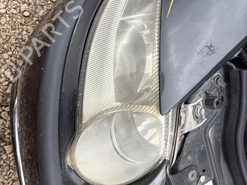 Used Right headlight Right headlight ALFA ROMEO 147 (937_) 1.9 JTD (937.AXD1A, 937.BXD1A, 937.AXV1A, 937.BXB1A,... (115 hp) 39972845 39972845