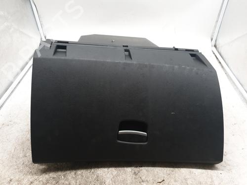 Used Glove box RENAULT LAGUNA III Grandtour (KT0/1) 2.0 dCi (KT07, KT0J, KT14, KT1A, KT1S) (131 hp) 28621043