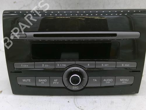 Used Radio FIAT BRAVO II (198_) 1.9 D Multijet (198AXB1A) (120 hp) 22879739