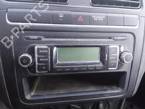 Used Radio VW POLO V (6R1, 6C1) 1.6 TDI (75 hp) 22882731