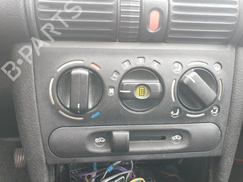 Used Climate control Climate control OPEL CORSA B (S93) 1.7 D (F08, F68, M68) (60 hp) 28415898 28415898