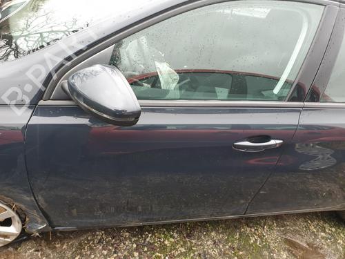 Used Left front door Left front door 32213245 32213245