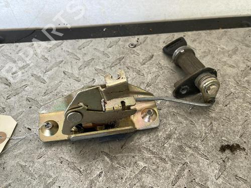 Used Tailgate lock HONDA CIVIC III Hatchback (AL, AJ, AG, AH) 1.3 (AG) (71 hp) 25842598