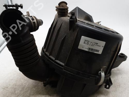 Luftfiltergehäuse für MAZDA BT-50 Pickup (CD, UN) 2.5 MRZ-CD 4x4 (UNY0W3) (143 hp) 31137345