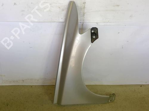 Used Right front fenders VOLVO V50 (545) 2.0 D (136 hp) 22886410