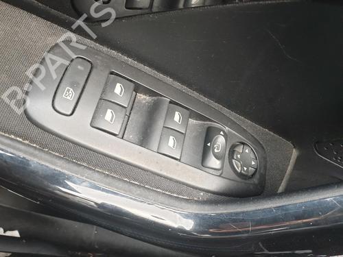 Left front window switch PEUGEOT 208 I (CA_, CC_) 1.2 VTI 82 | BP30156076I27