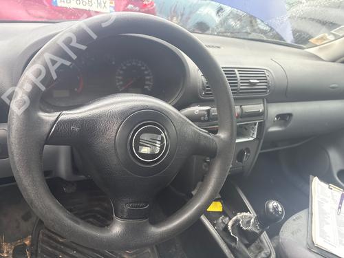 Used Steering wheel Steering wheel SEAT LEON (1M1) 1.9 SDI (68 hp) 40250893 40250893