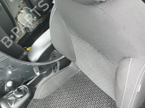Fahrersitz für CITROËN C3 II (SC_) 1.4 HDi 70 (SC8HZC, SC8HR0, SC8HP4) (68 hp) 32003337