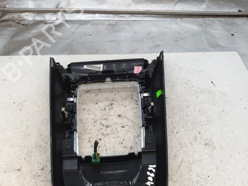 Midtkonsoll Midtkonsoll PEUGEOT 308 SW II (LC_, LJ_, LR_, LX_, L4_) 1.6 HDi 92 (92 hp) 24423148 24423148