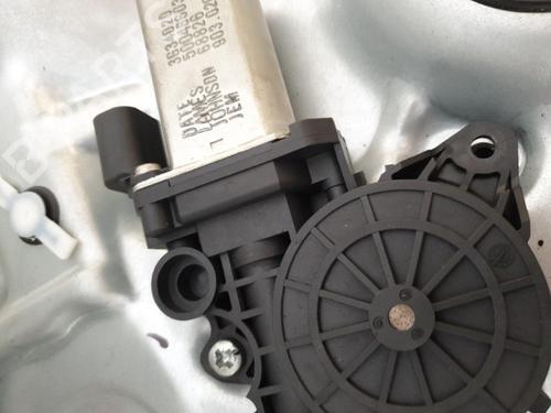 Used Right rear window motor Right rear window motor LANCIA MUSA (350_) 1.9 D Multijet (350.AXC1A) (101 hp) 25843428 25843428