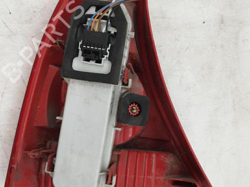 Used Right taillight RENAULT CLIO II (BB_, CB_) 1.2 16V (BB05, BB0W, BB11, BB27, BB2T, BB2U, BB2V, CB05,... (75 hp) 22872618