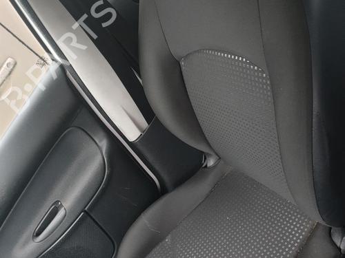 Right front seat PEUGEOT 206+ (2L_, 2M_) 1.4 HDi eco 70 | BP32262390C16