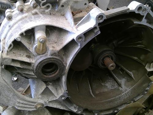 manual-gearbox-ford-mondeo-iii-b5y-18-16v-2000-2001-2002-2003-2004-2005-2006-2007-22875749 main image