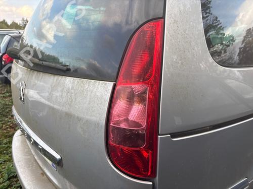 Right taillight PEUGEOT 807 (EB_) 2.0 HDI | BP39550415C35 - Image 3