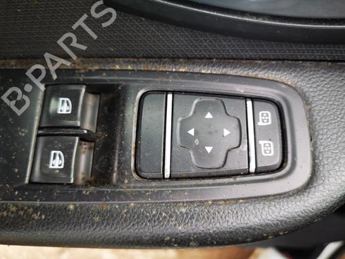 Used Left front window switch RENAULT CLIO IV (BH_) 1.5 dCi 75 (75 hp) 22884060