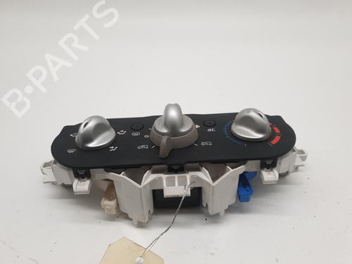 Used Climate control Climate control RENAULT TWINGO II (CN0_) 1.2 (CN0D) (58 hp) 22870239 22870239