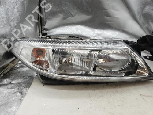 Used Right headlight Right headlight RENAULT LAGUNA II (BG0/1_) 2.0 16V IDE (BG0N) (140 hp) 22881412 22881412