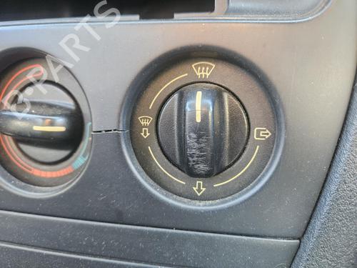 Used Climate control Climate control 37754287 37754287