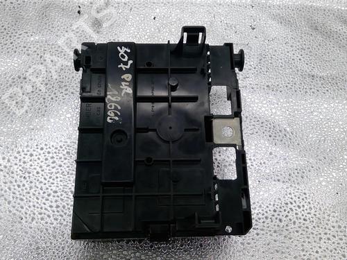 Used Fuse box PEUGEOT 307 (3A/C) 1.6 HDi 110 (109 hp) 22868367