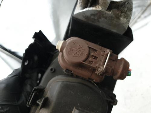 Used Right headlight Right headlight CITROËN XSARA (N1) 1.9 TD (90 hp) 22875503 22875503