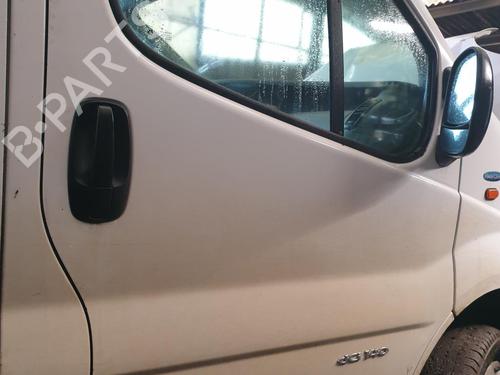 right-front-door-renault-trafic-ii-van-fl-2001-32349098 main image