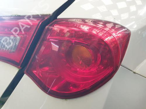 right-taillight-alfa-romeo-giulietta-940_-2010-2011-2012-2013-2014-2015-2016-2017-2018-2019-2020-32349078 main image