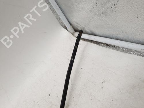 front-windshield-wiper-arm-renault-clio-iv-bh_-2012-2013-2014-2015-2016-2017-2018-2019-2020-2021-31182386 main image