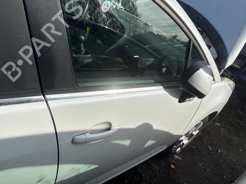 Porte avant droite Porte avant droite PEUGEOT 5008 (0U_, 0E_) 1.6 HDi (112 hp) 39630197 39630197