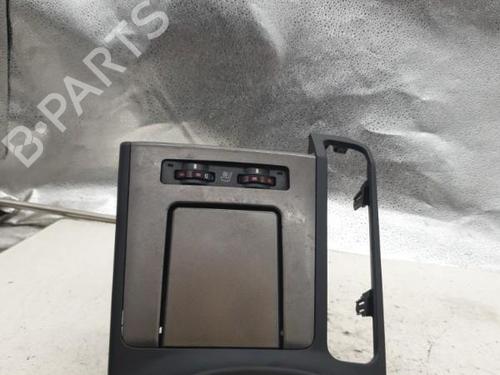 Used Cup/Object holder Cup/Object holder LEXUS IS II (_E2_) 220d (ALE20) (177 hp) 22867250 22867250