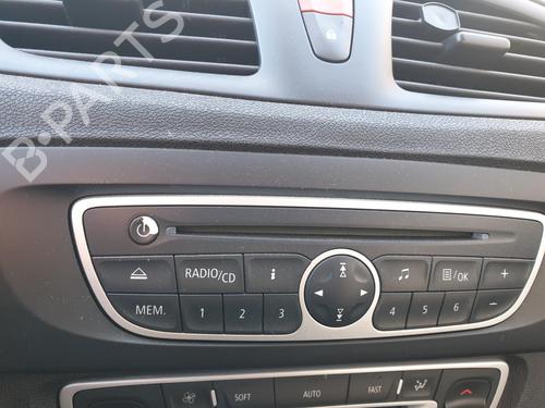 Used Radio RENAULT SCÉNIC III (JZ0/1_) 1.5 dCi (110 hp) 30492293
