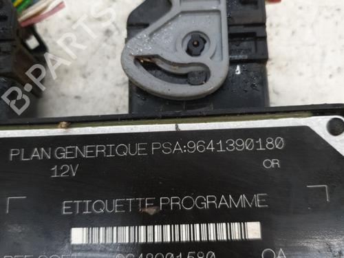 Used Control unit Control unit PEUGEOT 206 Hatchback (2A/C) 1.9 D (69 hp) 22864467 22864467