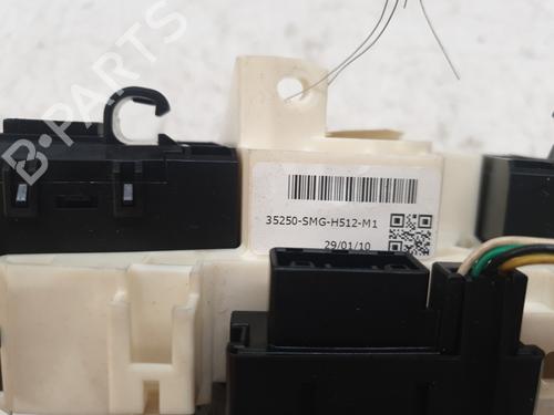 Licht + Raw Schakelaar Licht + Raw Schakelaar HONDA CIVIC VIII Hatchback (FN, FK) 2.2 CTDi (FK3) (140 hp) 36948222 36948222