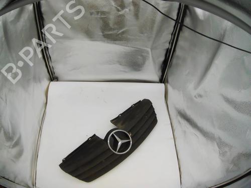 Used Grille MERCEDES-BENZ VANEO (414) [2002-2005]  22880222