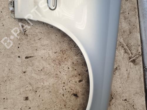 Used Right front fenders MERCEDES-BENZ C-CLASS (W203) C 180 Kompressor (203.046) (143 hp) 29287803