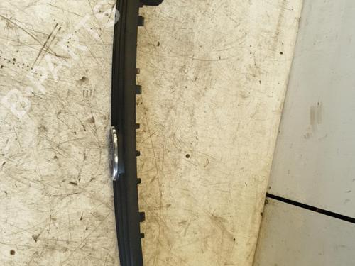 Used Grille FORD FOCUS I (DAW, DBW) 1.8 Turbo DI / TDDi (90 hp) 24421855