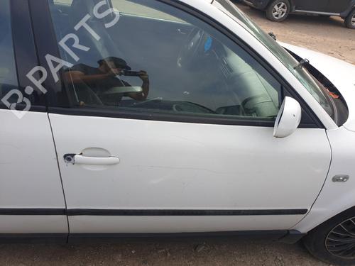 Used Right front door Right front door 37500949 37500949
