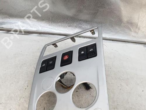 Console centrale Console centrale DACIA LOGAN (LS_) 1.4 (LS0A, LS0C, LS0E, LS0G) (75 hp) 24422570 24422570