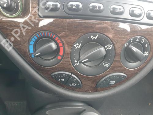 Used Climate control Climate control FORD FOCUS I (DAW, DBW) 1.6 16V (100 hp) 29839987 29839987