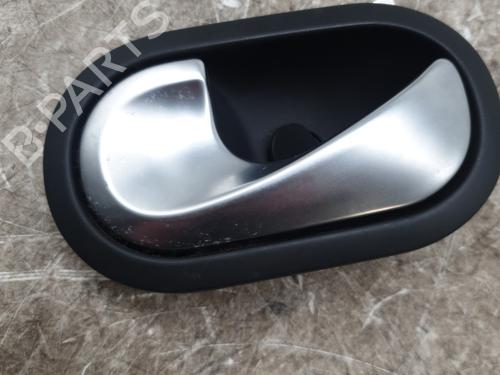 Used Front left interior door handle Front left interior door handle RENAULT SCÉNIC II (JM0/1_) 1.9 dCi (125 hp) 32670560 32670560