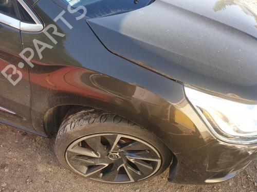 Used Right front fenders Right front fenders 37526751 37526751